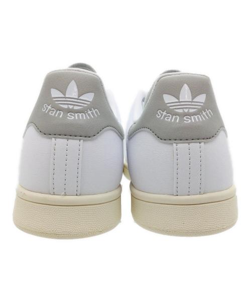 adidas（アディダス）adidas (アディダス) STAN SMITH ホワイト サイズ:US7、UK6 1/2、FR40、JP250、CHN245 未使用品の古着・服飾アイテム