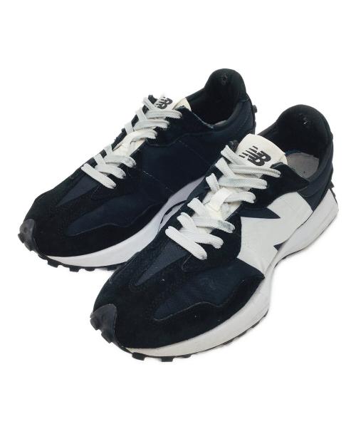 NEW BALANCE（ニューバランス）NEW BALANCE (ニューバランス) 327 ブラック×ホワイト サイズ:US7.5、UK7、EU40.5、JPN25.5の古着・服飾アイテム
