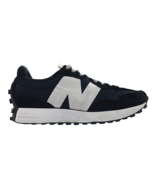NEW BALANCE（ニューバランス）NEW BALANCE (ニューバランス) 327 ブラック×ホワイト サイズ:US7.5、UK7、EU40.5、JPN25.5の古着・服飾アイテム