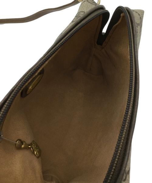 GUCCI（グッチ）GUCCI (グッチ) ショルダーバッグ グレーの古着・服飾アイテム