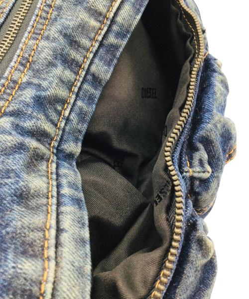 DIESEL（ディーゼル）DIESEL (ディーゼル) Re-Edition Travel 3000 Shoulder Bag X インディゴ 未使用品の古着・服飾アイテム