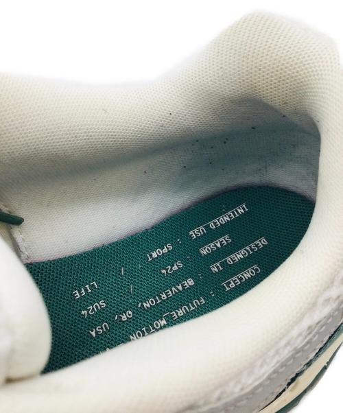 NIKE（ナイキ）NIKE (ナイキ) P-6000 PRM ホワイト×グリーン サイズ:US9、UK8、EUR42.5、cm27、BR40.5、CN270(2.5)の古着・服飾アイテム