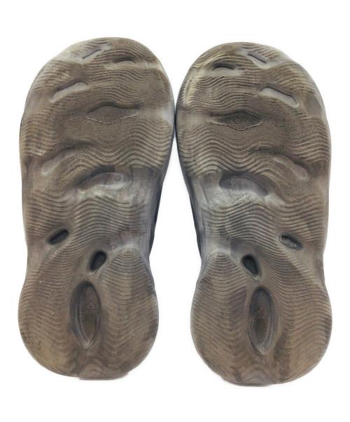 adidas（アディダス）adidas (アディダス) YEEZY FOAM RUNNER グレー サイズ:26cmの古着・服飾アイテム
