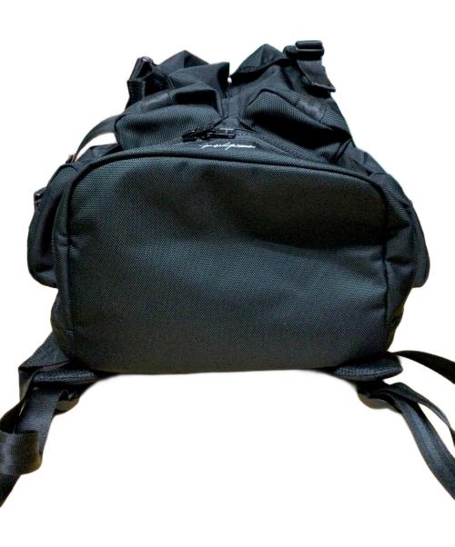 YOHJI YAMAMOTO（ヨウジヤマモト）YOHJI YAMAMOTO (ヨウジヤマモト) New Era (ニューエラ) 4Pリュック　Utility 4 Pocket Pack ブラックの古着・服飾アイテム