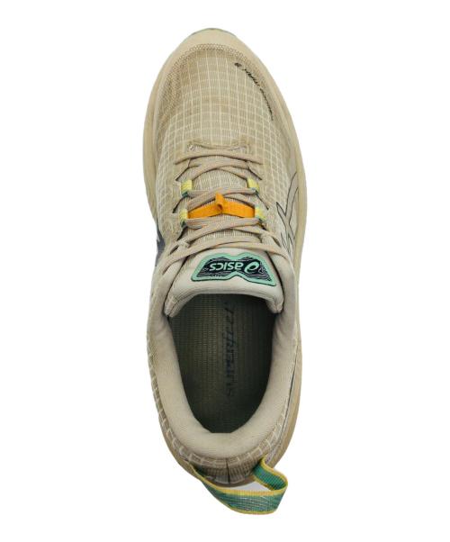 asics（アシックス）asics (アシックス) Trabuco Max 3 ベージュ サイズ:CM27.5、EURO43.5、US9 1/2、UK8 1/2、BR41、CN275(2.5)の古着・服飾アイテム