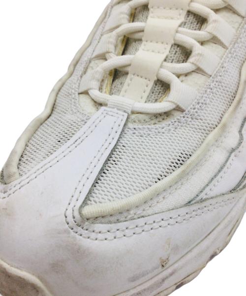 NIKE（ナイキ）NIKE (ナイキ) Air Max 95 Essential ホワイト サイズ:US8.5、UK7.5、EUR42、cm26.5、BR40、CN265(2.5)の古着・服飾アイテム