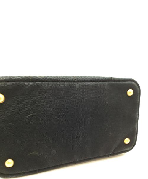 PRADA（プラダ）PRADA (プラダ) トートバッグ ブラック×ホワイトの古着・服飾アイテム