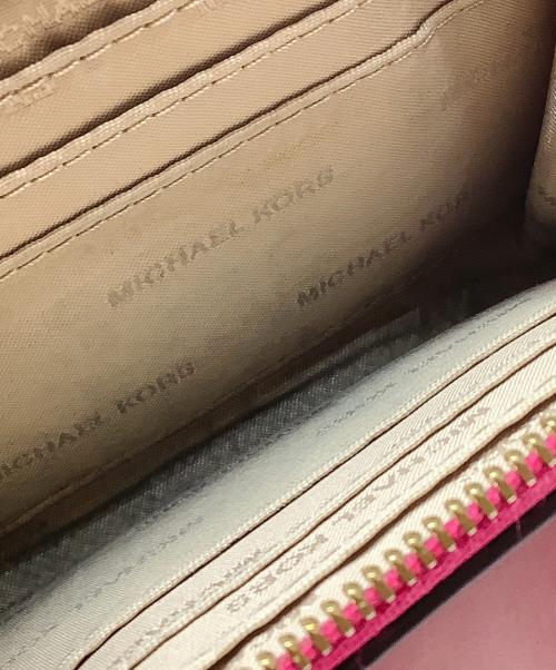 MICHAEL KORS（マイケルコース）MICHAEL KORS (マイケルコース) 2つ折り財布の古着・服飾アイテム