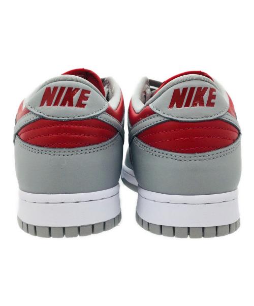 NIKE（ナイキ）NIKE (ナイキ) DUNK LOW グレー×レッド サイズ:US10、UK9、EUR44、cm28、BR42、CN280(2.5)　 未使用品の古着・服飾アイテム