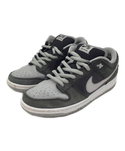 NIKE SB（ナイキエスビー）NIKE SB (ナイキエスビー) ローカットスニーカー グレー×ブラック サイズ:US9.5、UK8.5、cm27.5、BR41、CN275（2.5）の古着・服飾アイテム