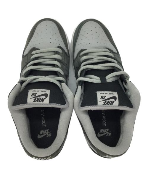 NIKE SB（ナイキエスビー）NIKE SB (ナイキエスビー) ローカットスニーカー グレー×ブラック サイズ:US9.5、UK8.5、cm27.5、BR41、CN275（2.5）の古着・服飾アイテム