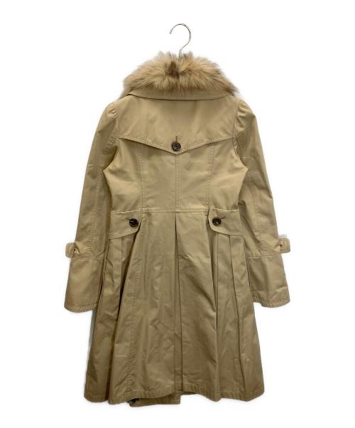 BURBERRY BLUE LABEL（バーバリー ブルー レーベル）BURBERRY BLUE LABEL (バーバリー ブルー レーベル) FRF13-577-40　フォックスファー付トレンチコート ベージュ サイズ:36の古着・服飾アイテム