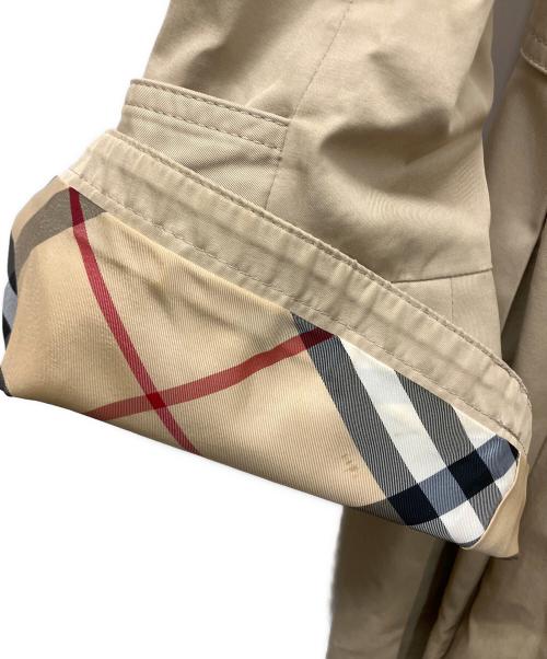 BURBERRY BLUE LABEL（バーバリー ブルー レーベル）BURBERRY BLUE LABEL (バーバリー ブルー レーベル) FRF13-577-40　フォックスファー付トレンチコート ベージュ サイズ:36の古着・服飾アイテム