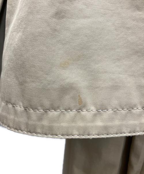 BURBERRY BLUE LABEL（バーバリー ブルー レーベル）BURBERRY BLUE LABEL (バーバリー ブルー レーベル) FRF13-577-40　フォックスファー付トレンチコート ベージュ サイズ:36の古着・服飾アイテム