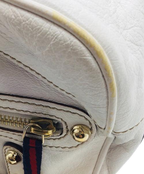 GUCCI（グッチ）GUCCI (グッチ) チェーンショルダーバッグ ホワイトの古着・服飾アイテム