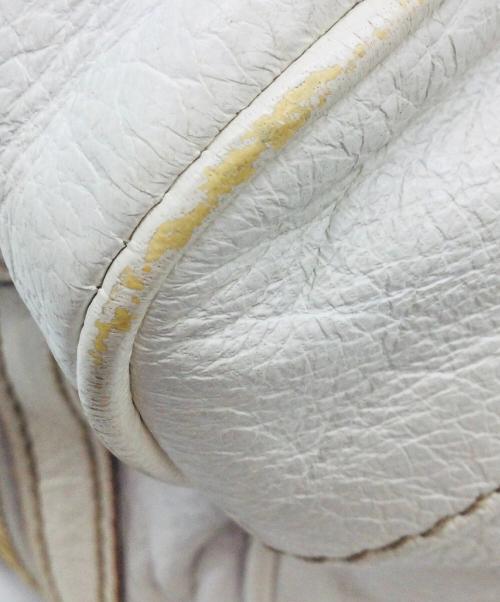 GUCCI（グッチ）GUCCI (グッチ) チェーンショルダーバッグ ホワイトの古着・服飾アイテム