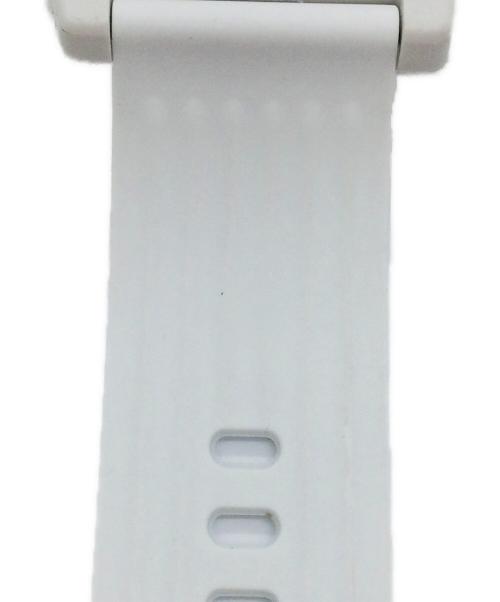 NIXON（ニクソン）NIXON (ニクソン) STAPLE　A1309の古着・服飾アイテム