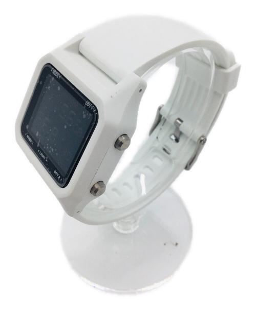 NIXON（ニクソン）NIXON (ニクソン) STAPLE　A1309の古着・服飾アイテム