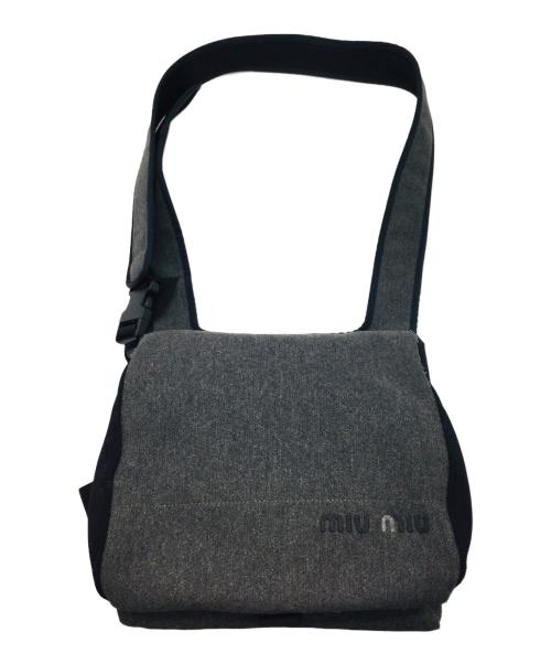 MIU MIU（ミュウミュウ）MIU MIU (ミュウミュウ) ショルダーバッグ グレー×ブラックの古着・服飾アイテム