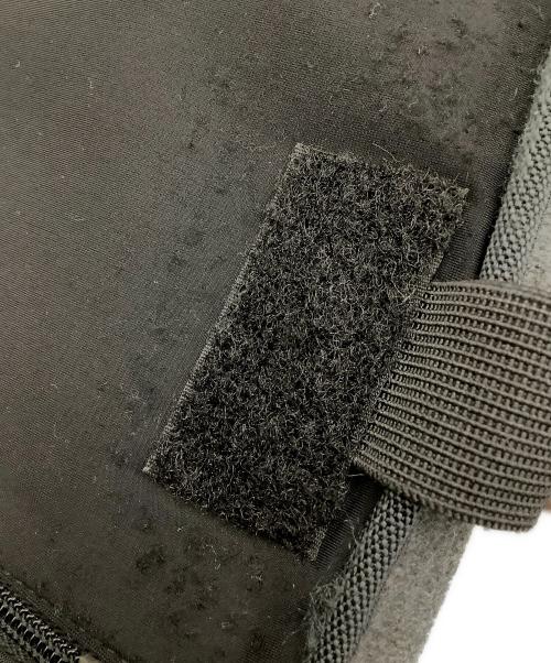 MIU MIU（ミュウミュウ）MIU MIU (ミュウミュウ) ショルダーバッグ グレー×ブラックの古着・服飾アイテム