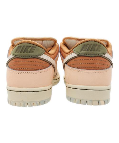 NIKE SB（ナイキエスビー）NIKE SB (ナイキエスビー) SB Dunk Low Pro PRM  ピンク サイズ:US8、UK7、EUR41、cm26、BR39.5、CN260(2.5) 未使用品の古着・服飾アイテム