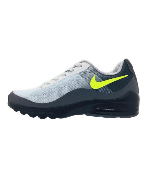 NIKE（ナイキ）NIKE (ナイキ) スニーカー グレー×ブラック サイズ:US8、UK7、EUR41、cm26、BR39.5、CN260の古着・服飾アイテム