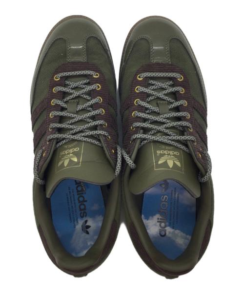 adidas（アディダス）adidas (アディダス) スニーカー カーキ サイズ:US9、UK8.5、EUR42.5、cm27、CN265の古着・服飾アイテム