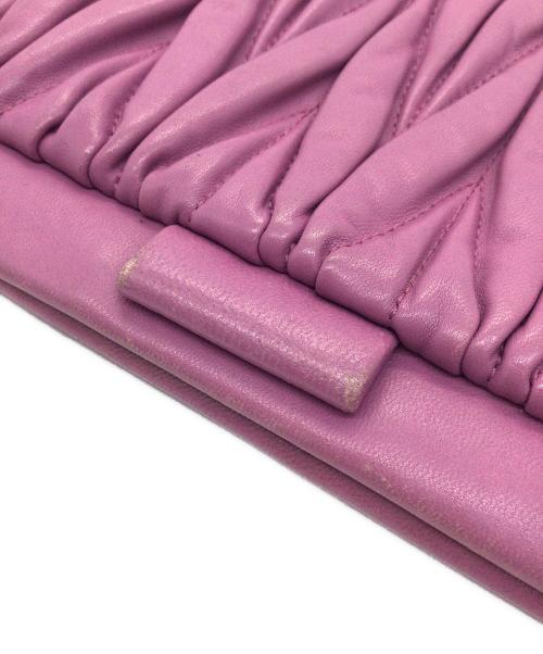 MIU MIU（ミュウミュウ）MIU MIU (ミュウミュウ) ハンドバッグ ピンク×ゴールドの古着・服飾アイテム