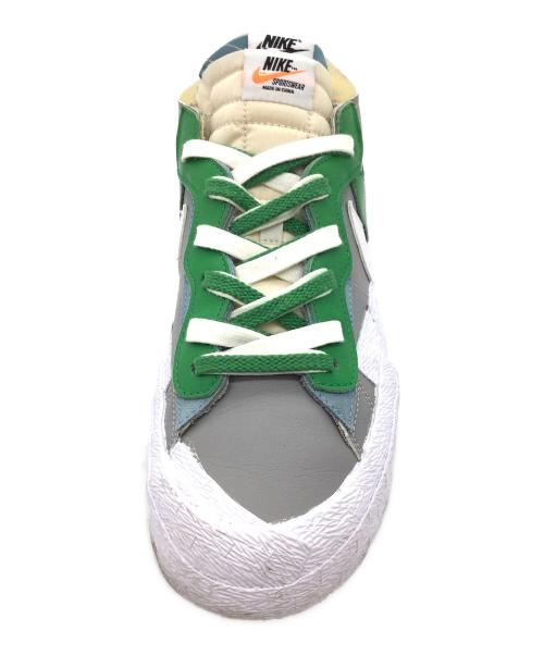 sacai（サカイ）sacai (サカイ) NIKE (ナイキ) Blazer Low ホワイト×グリーン サイズ:US10.5、UK9.5、EU44.5、CM28.5、BR42.5、CN285(2.5)の古着・服飾アイテム