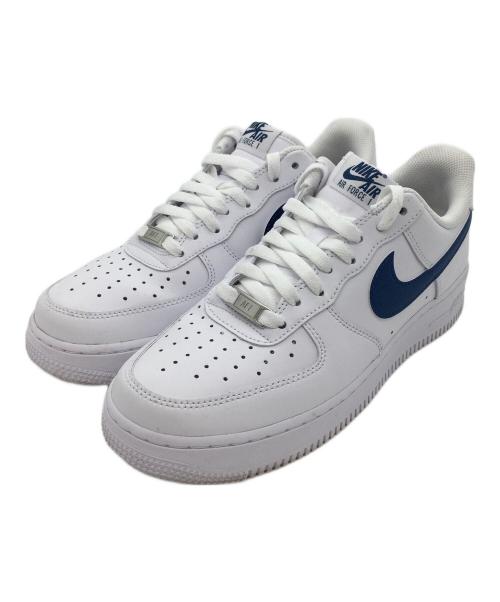 NIKE（ナイキ）NIKE (ナイキ) ローカットスニーカー ホワイト×ネイビー サイズ:US8、UK7、EUR41、cm26、BR39.5、CN260の古着・服飾アイテム