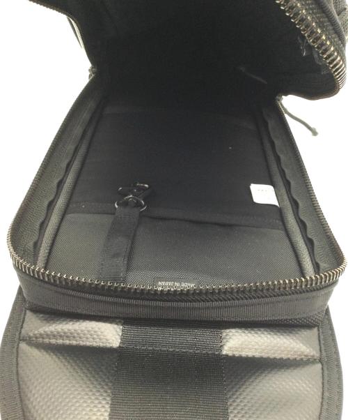 PORTER（ポーター）PORTER (ポーター) ボディーバッグ ブラックの古着・服飾アイテム