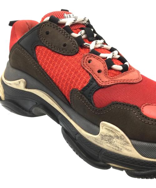 BALENCIAGA（バレンシアガ）BALENCIAGA (バレンシアガ) Triple S レッド×ブラウン サイズ:UK6、EUR40、USA7、JP26.5の古着・服飾アイテム