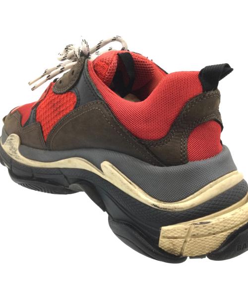 BALENCIAGA（バレンシアガ）BALENCIAGA (バレンシアガ) Triple S レッド×ブラウン サイズ:UK6、EUR40、USA7、JP26.5の古着・服飾アイテム