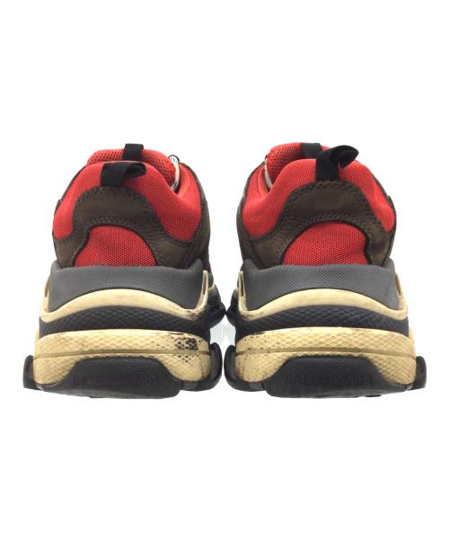 BALENCIAGA（バレンシアガ）BALENCIAGA (バレンシアガ) Triple S レッド×ブラウン サイズ:UK6、EUR40、USA7、JP26.5の古着・服飾アイテム