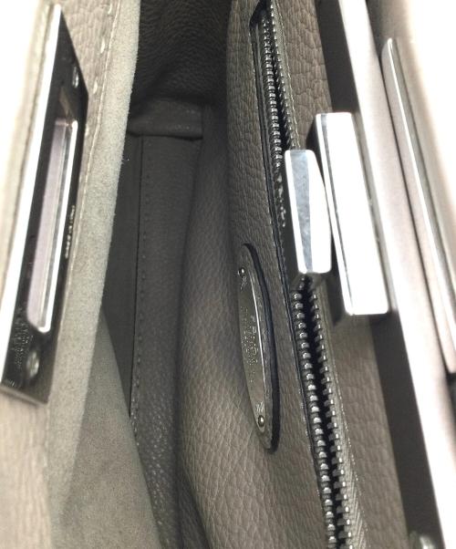 FENDI（フェンディ）FENDI (フェンディ) セレリア ピーカブー ミディアム グレーの古着・服飾アイテム