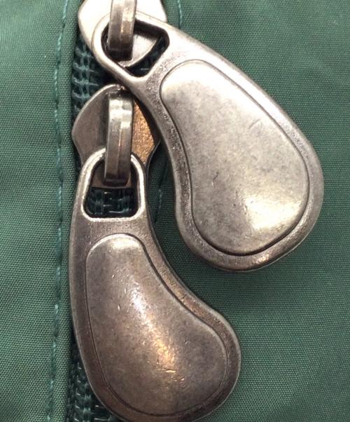 healthy back bag（ヘルシーバックバッグ）healthy back bag (ヘルシーバックバッグ) クロスボディバッグ グリーンの古着・服飾アイテム