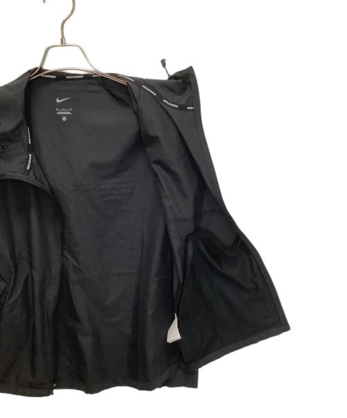 NIKE（ナイキ）NIKE (ナイキ) IB3771-010 ランニングジャケット ブラック サイズ:Mの古着・服飾アイテム
