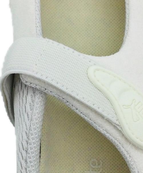 PUMA（プーマ）PUMA (プーマ) MOSTRO FEY PRM ホワイト サイズ:UK5.5、EUR38.5、US6.5、CM24.5の古着・服飾アイテム