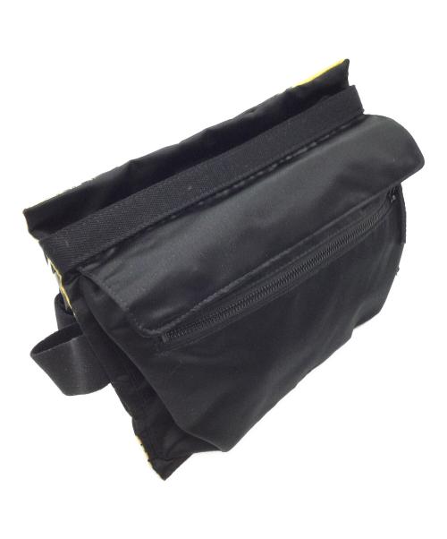 EASTPAK（イーストパック）EASTPAK (イーストパック) RAF SIMONS (ラフシモンズ) ボディーバッグ ブラックの古着・服飾アイテム