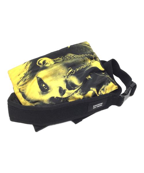 EASTPAK（イーストパック）EASTPAK (イーストパック) RAF SIMONS (ラフシモンズ) ボディーバッグ ブラックの古着・服飾アイテム