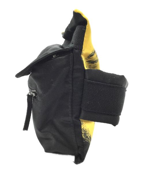 EASTPAK（イーストパック）EASTPAK (イーストパック) RAF SIMONS (ラフシモンズ) ボディーバッグ ブラックの古着・服飾アイテム