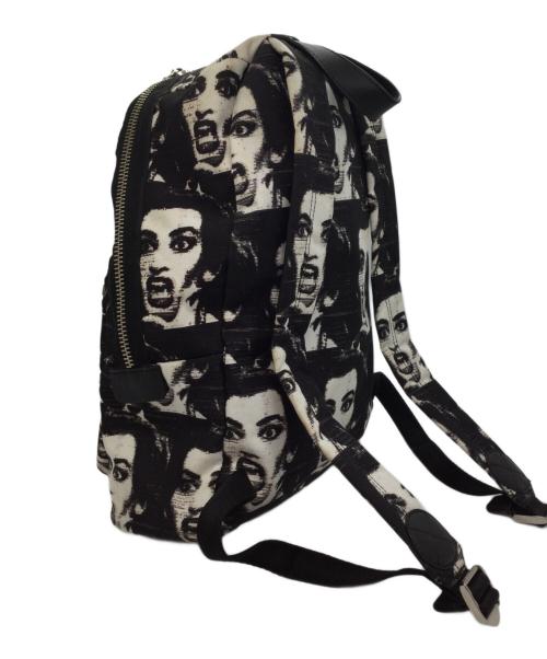 MARC JACOBS（マークジェイコブス）MARC JACOBS (マークジェイコブス) リュック ホワイト×ブラックの古着・服飾アイテム