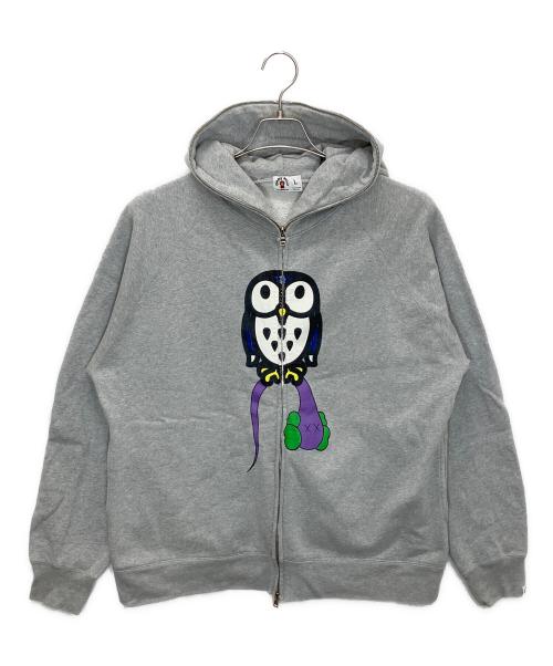 BABY MiLO（ベビーマイロ）BABY MiLO (ベビーマイロ) KAWS (カウズ) ジップパーカー グレー サイズ:Lの古着・服飾アイテム
