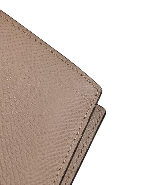 Salvatore Ferragamo（サルヴァトーレ フェラガモ）Salvatore Ferragamo (サルヴァトーレ フェラガモ) 2つ折り財布 ピンク×ゴールドの古着・服飾アイテム
