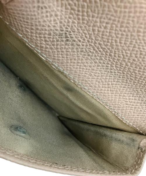 Salvatore Ferragamo（サルヴァトーレ フェラガモ）Salvatore Ferragamo (サルヴァトーレ フェラガモ) 2つ折り財布 ピンク×ゴールドの古着・服飾アイテム
