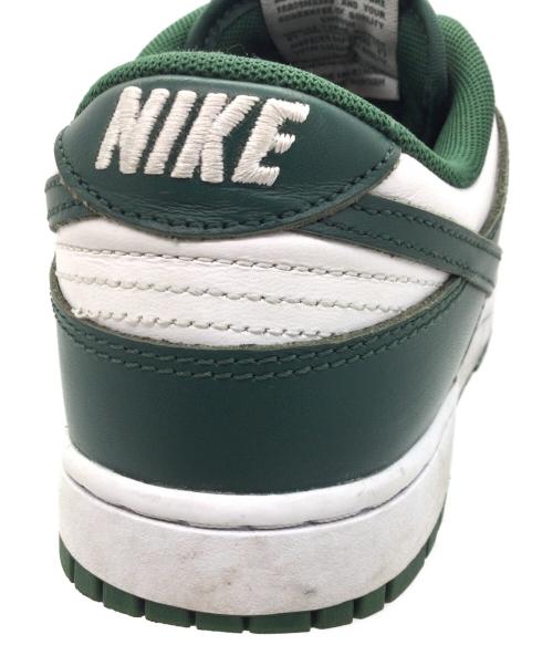 NIKE（ナイキ）NIKE (ナイキ) Dunk Low Retro ホワイト×グリーン サイズ:US9、UK8、EUR42.5、cm27、BR40.5、CN270(2.5)の古着・服飾アイテム