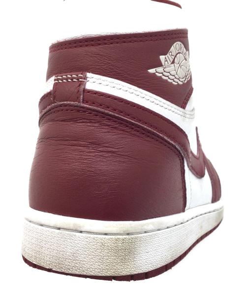 NIKE（ナイキ）NIKE (ナイキ) Air Jordan 1 Retro High OG ホワイト×レッド サイズ:US9、UK8、EUR42.5、cm27、BR40.5、CN270(2.5)の古着・服飾アイテム