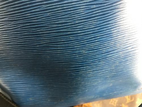 LOUIS VUITTON（ルイ ヴィトン）LOUIS VUITTON (ルイ ヴィトン) ショルダーバッグ ブルーの古着・服飾アイテム