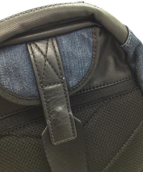 DIESEL（ディーゼル）DIESEL (ディーゼル) ワンショルダーバッグ インディゴの古着・服飾アイテム