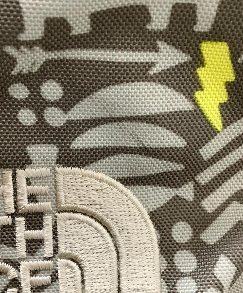 THE NORTH FACE（ザ ノース フェイス）THE NORTH FACE (ザ ノース フェイス) リュック グレー×イエローの古着・服飾アイテム